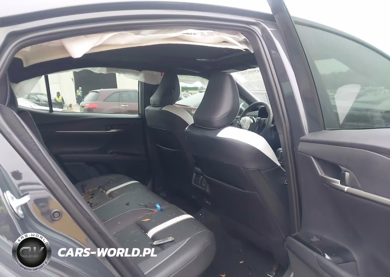 2025 Toyota Camry Se VIN:4T1DAACKXSU643769 - 8
