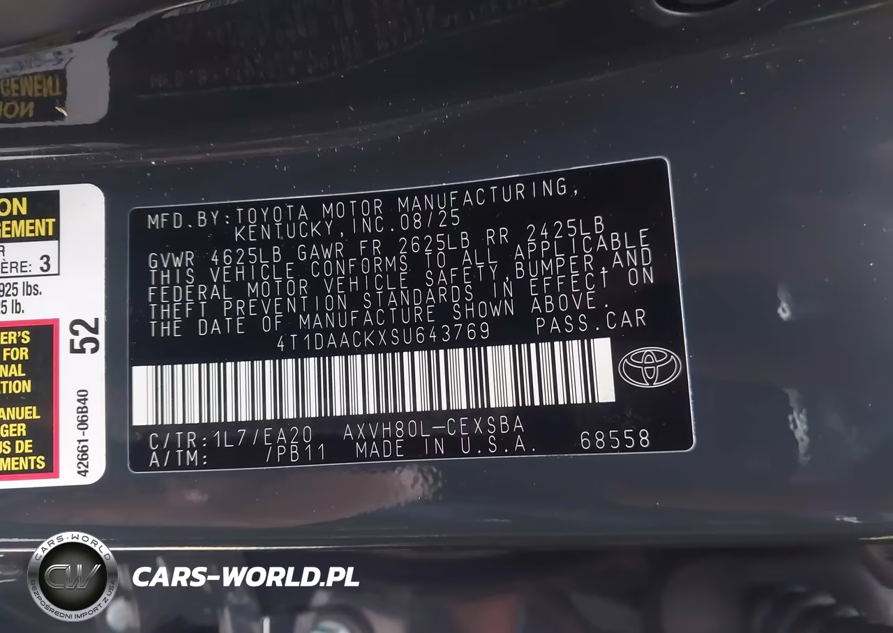 2025 Toyota Camry Se VIN:4T1DAACKXSU643769 - 9