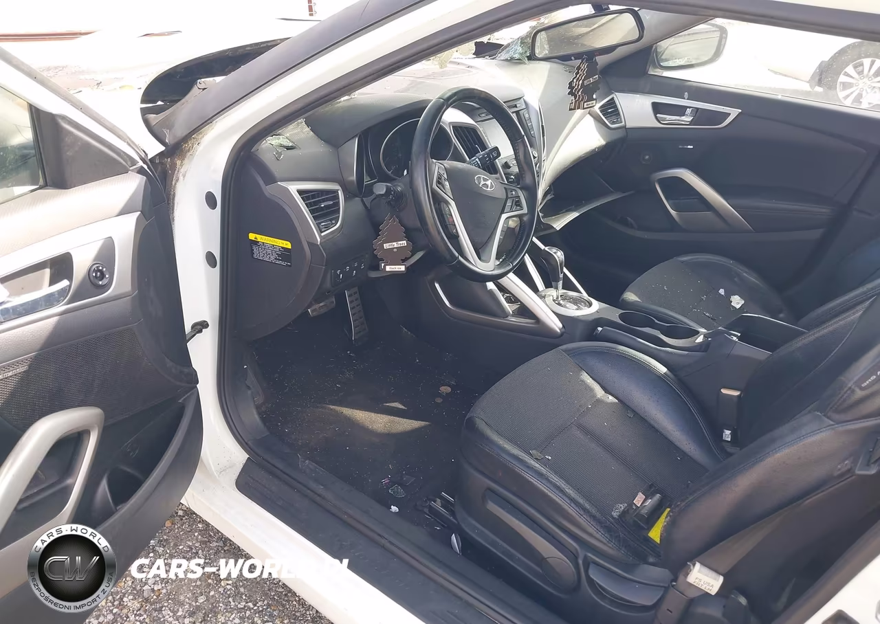 2015 Hyundai Veloster VIN:KMHTC6AD8FU244713 - 13
