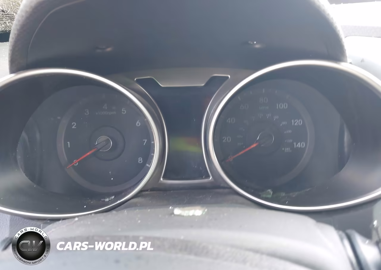 2015 Hyundai Veloster VIN:KMHTC6AD8FU244713 - 7