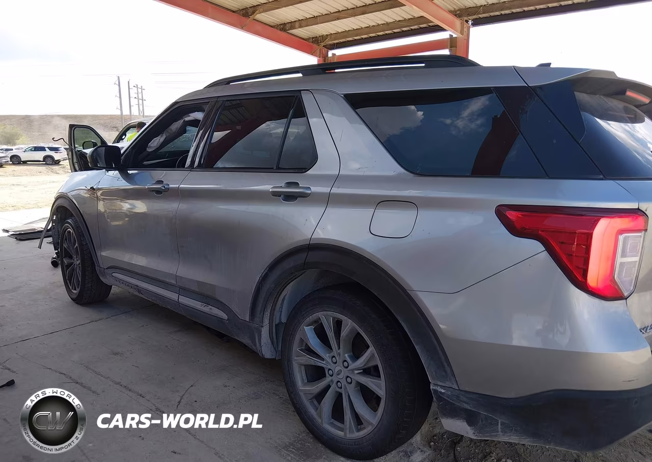 2021 Ford Explorer Xlt VIN:1FMSK7DH5MGC34736 - 15
