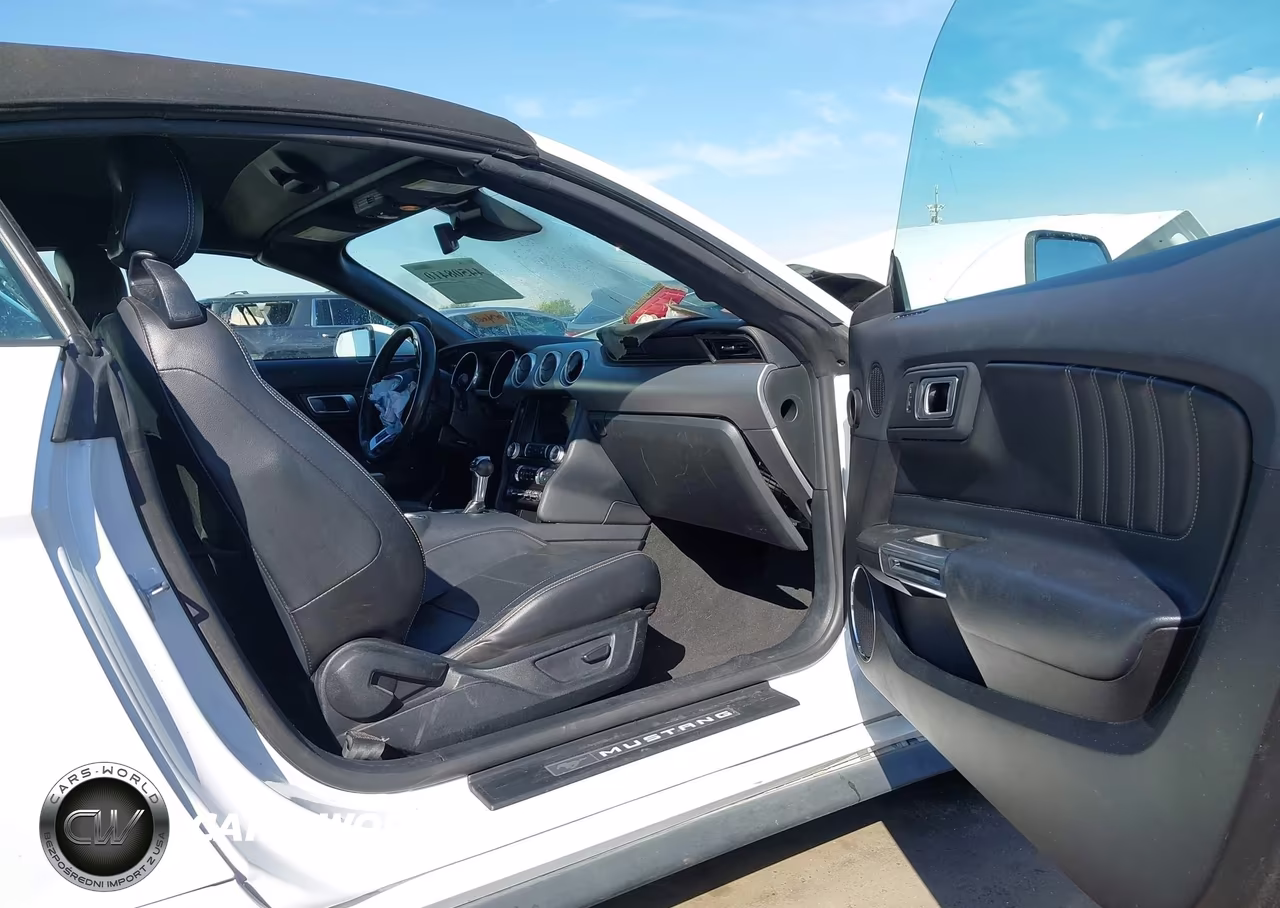 2022 Ford Mustang Ecoboost Premium VIN:1FATP8UH0N5106858 - 5