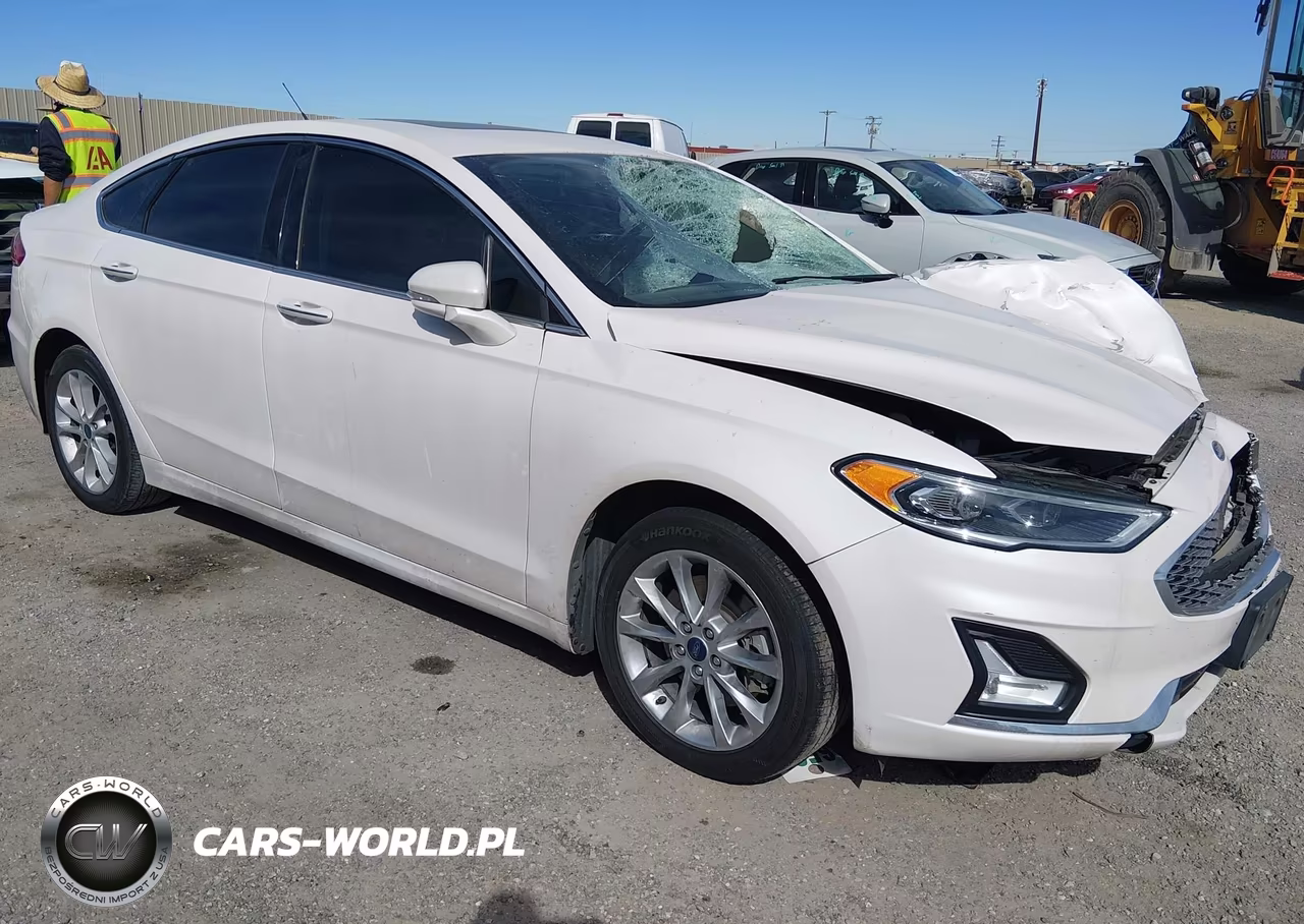 2020 Ford Fusion Plug-In Hybrid Titanium