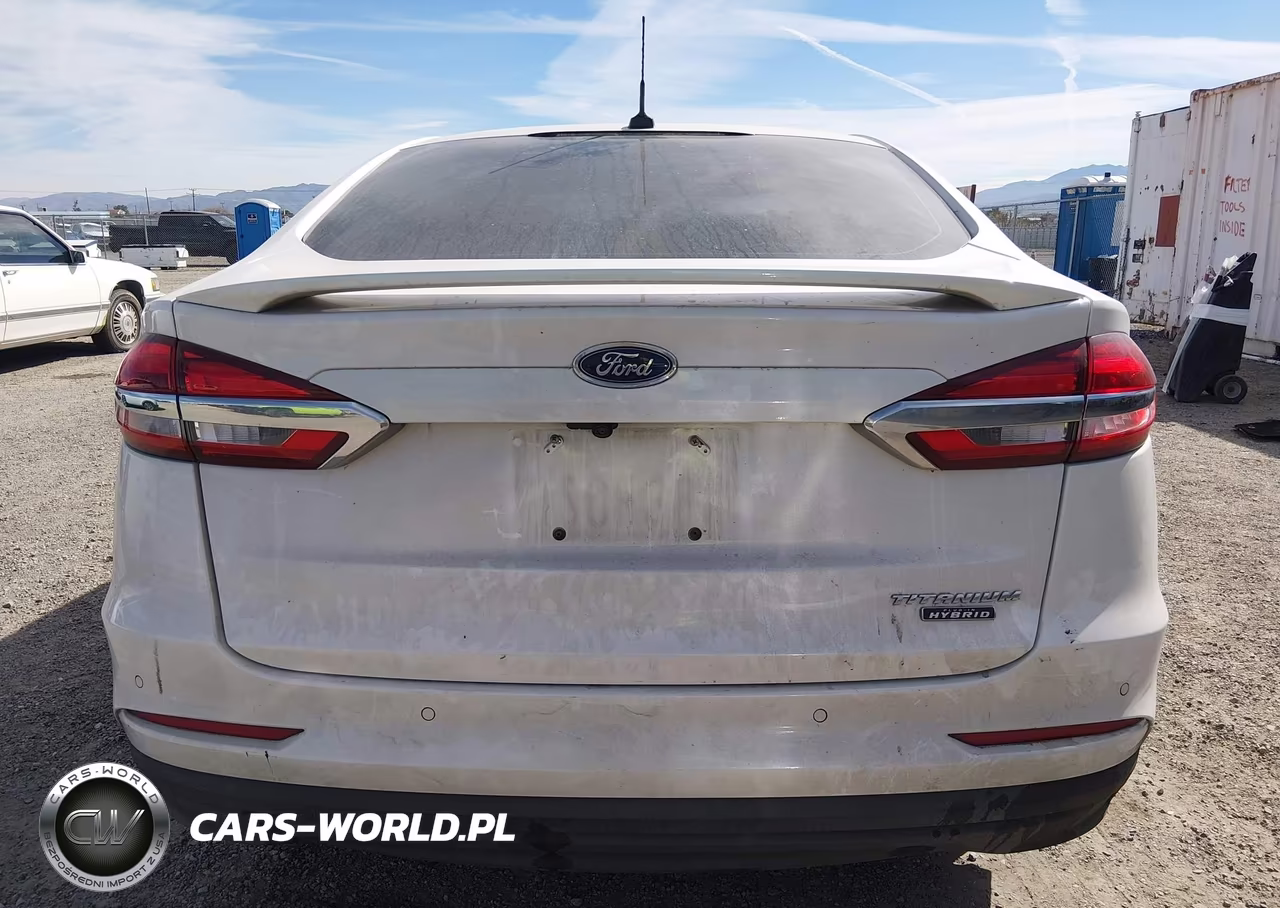 2020 Ford Fusion Plug-In Hybrid Titanium VIN:3FA6P0SU7LR228691 - 16