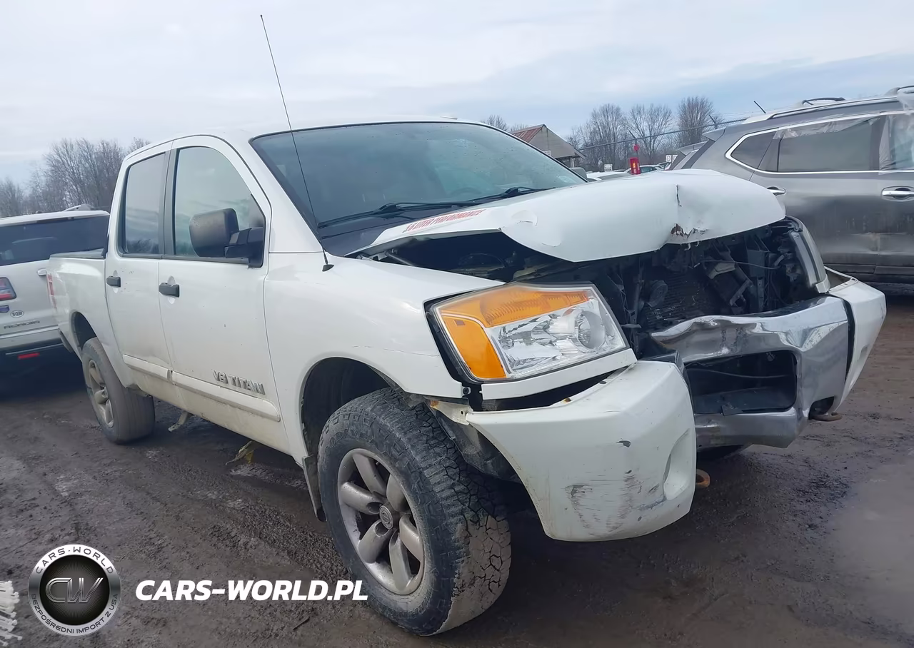 2013 Nissan Titan Sv
