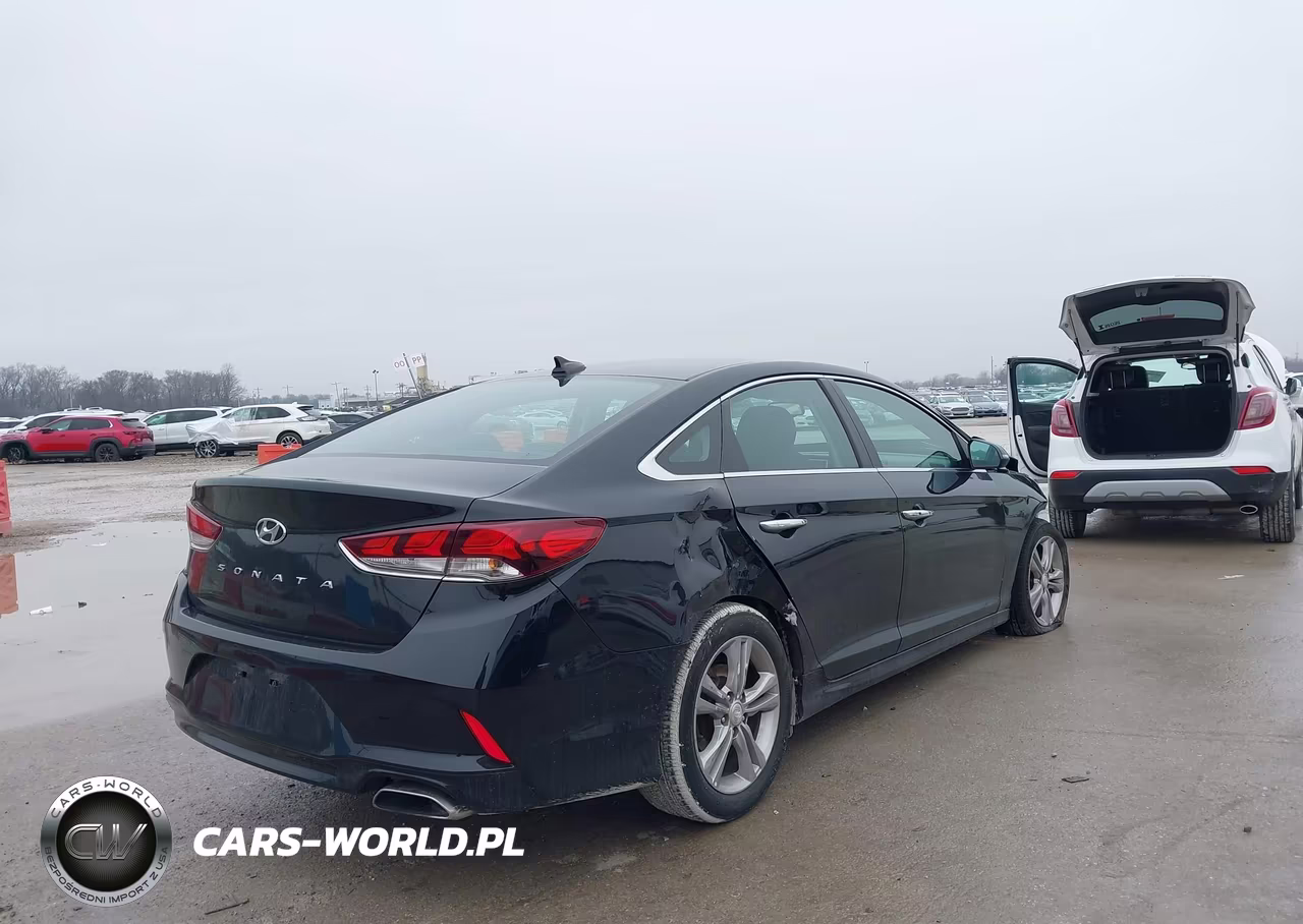 2018 Hyundai Sonata Sel VIN:5NPE34AF6JH688534 - 4