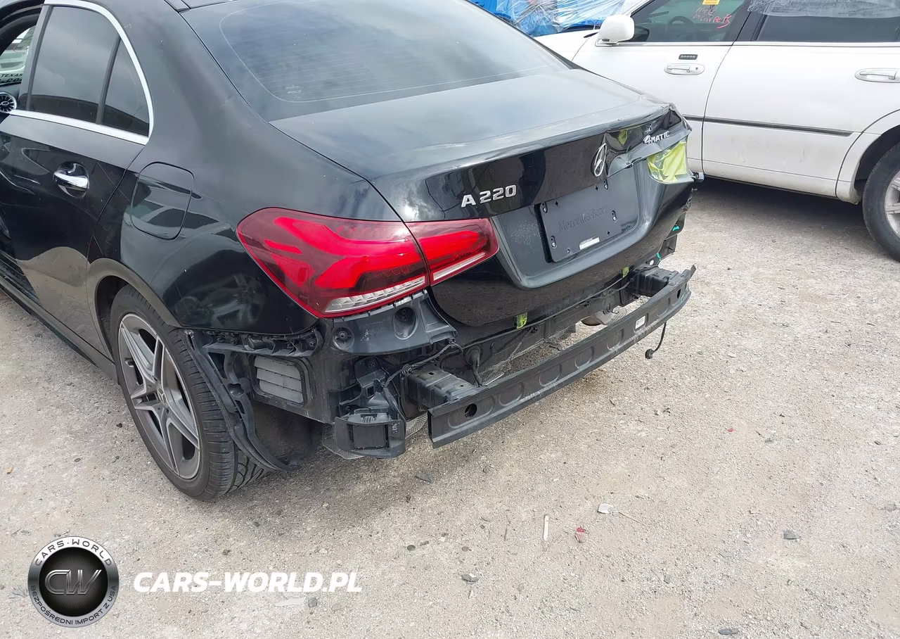 2020 Mercedes-Benz A 220 4Matic VIN:W1K3G4FB2LW046980 - 6