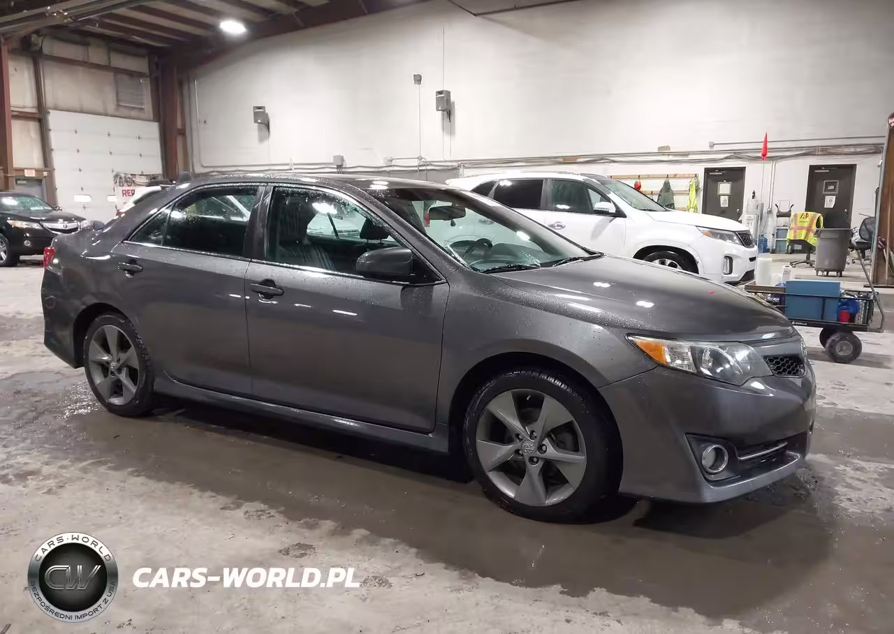 2013 Toyota Camry Se V6