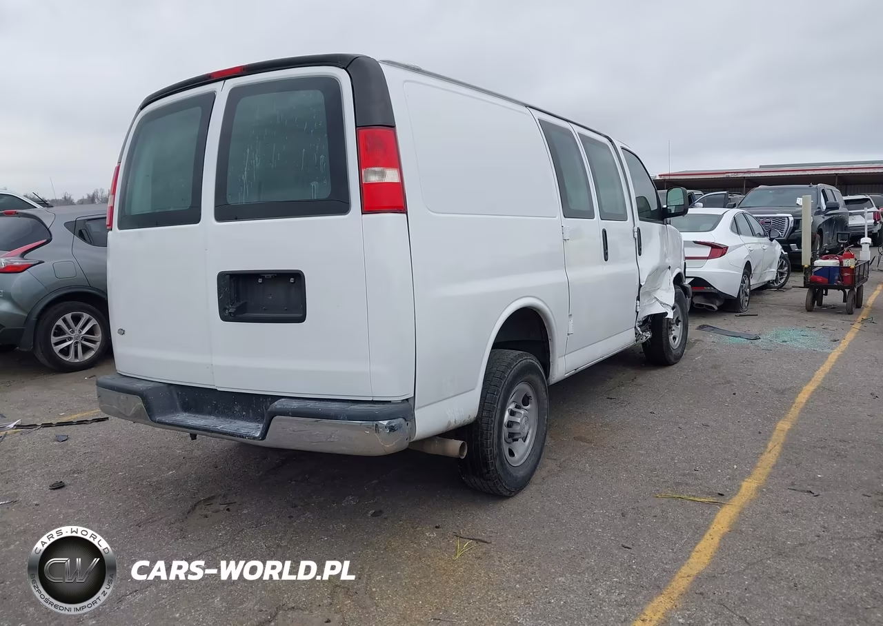 2019 Chevrolet Express 2500 Work Van VIN:1GCWGAFP7K1191669 - 4