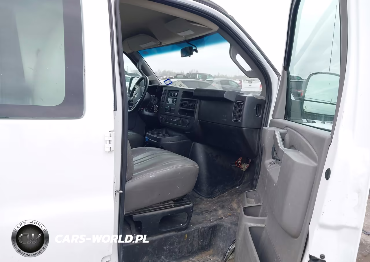 2019 Chevrolet Express 2500 Work Van VIN:1GCWGAFP7K1191669 - 5