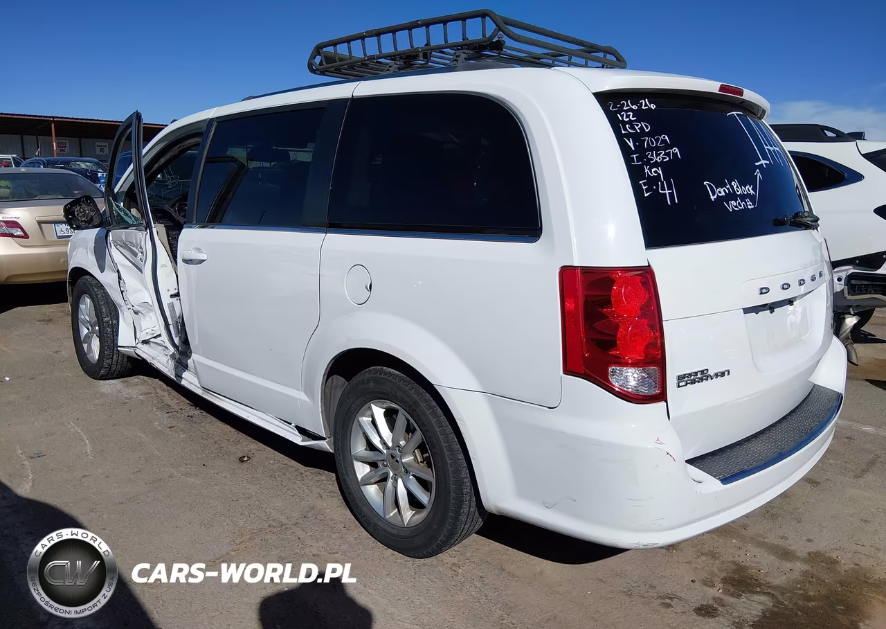 2019 Dodge Grand Caravan Sxt VIN:2C4RDGCG2KR517029 - 3