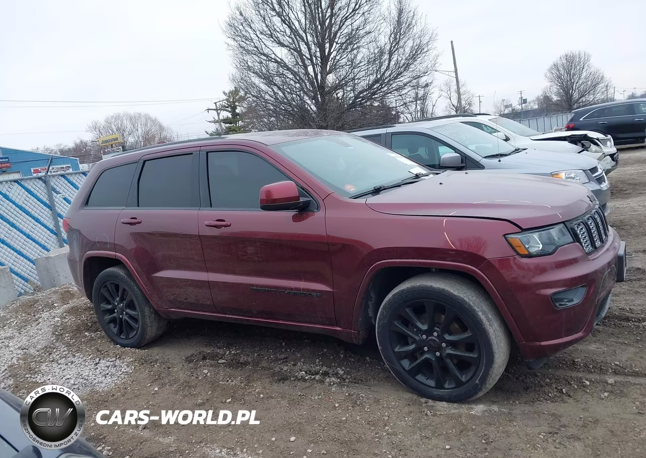 2018 Jeep Grand Cherokee Altitude 4X4 VIN:1C4RJFAG1JC251502 - 13