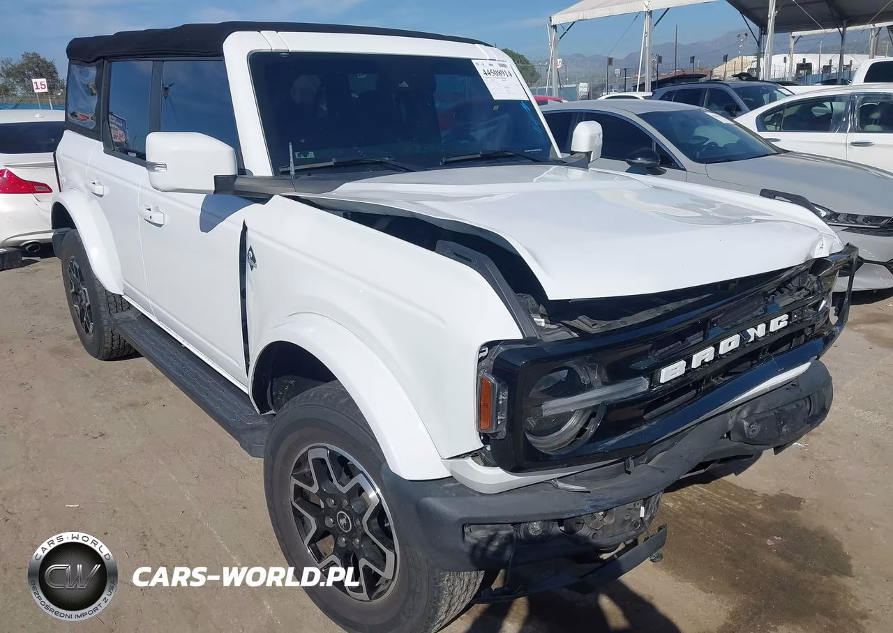 2022 Ford Bronco Outer Banks – zdjęcie 1 z 16