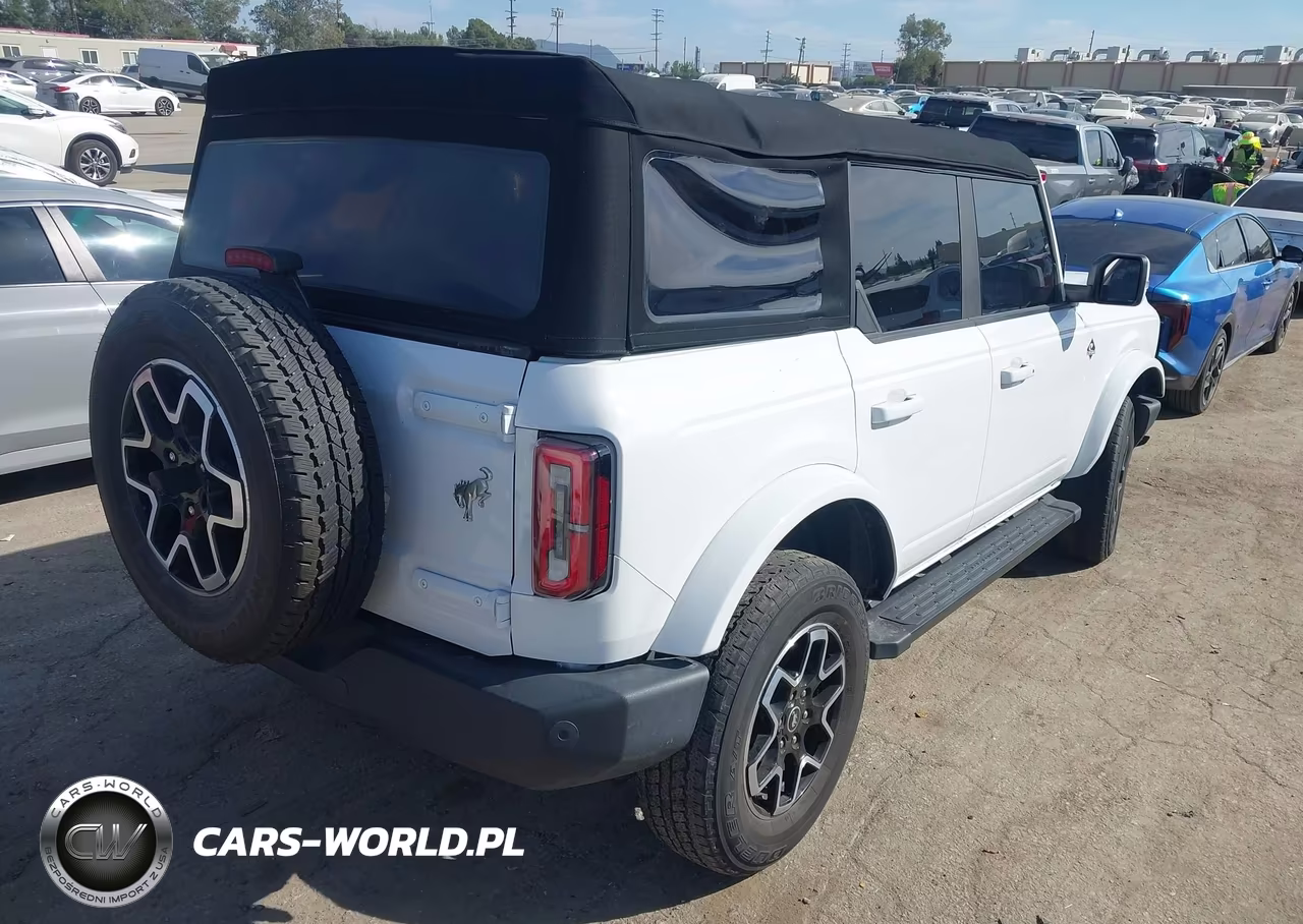2022 Ford Bronco Outer Banks VIN:1FMDE5BH3NLB89361 - 4