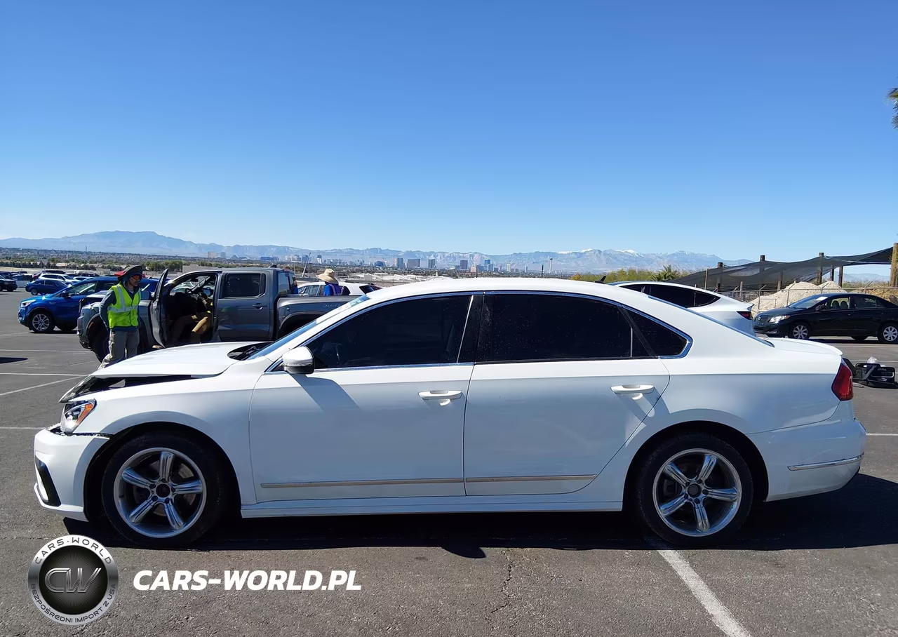 2016 Volkswagen Passat 1.8T R-Line VIN:1VWAS7A36GC056451 - 15