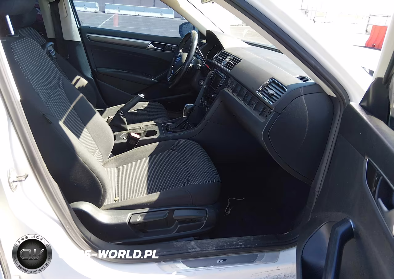 2016 Volkswagen Passat 1.8T R-Line VIN:1VWAS7A36GC056451 - 5