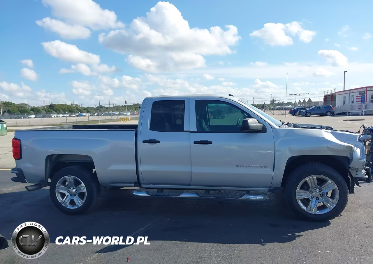 2017 Chevrolet Silverado 1500 Custom VIN:1GCRCPEC5HZ291502 - 14