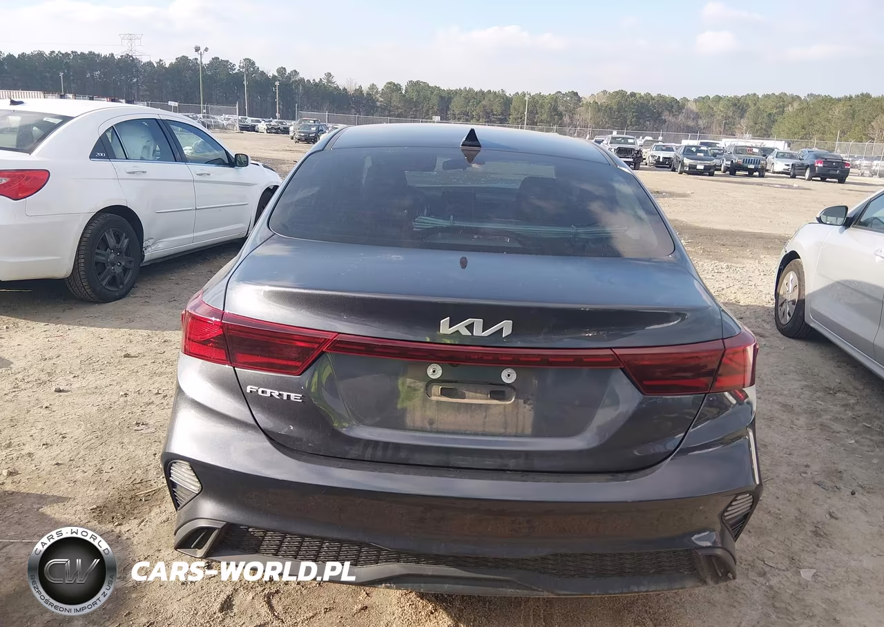 2024 Kia Forte Lxs VIN:3KPF24AD5RE794611 - 17