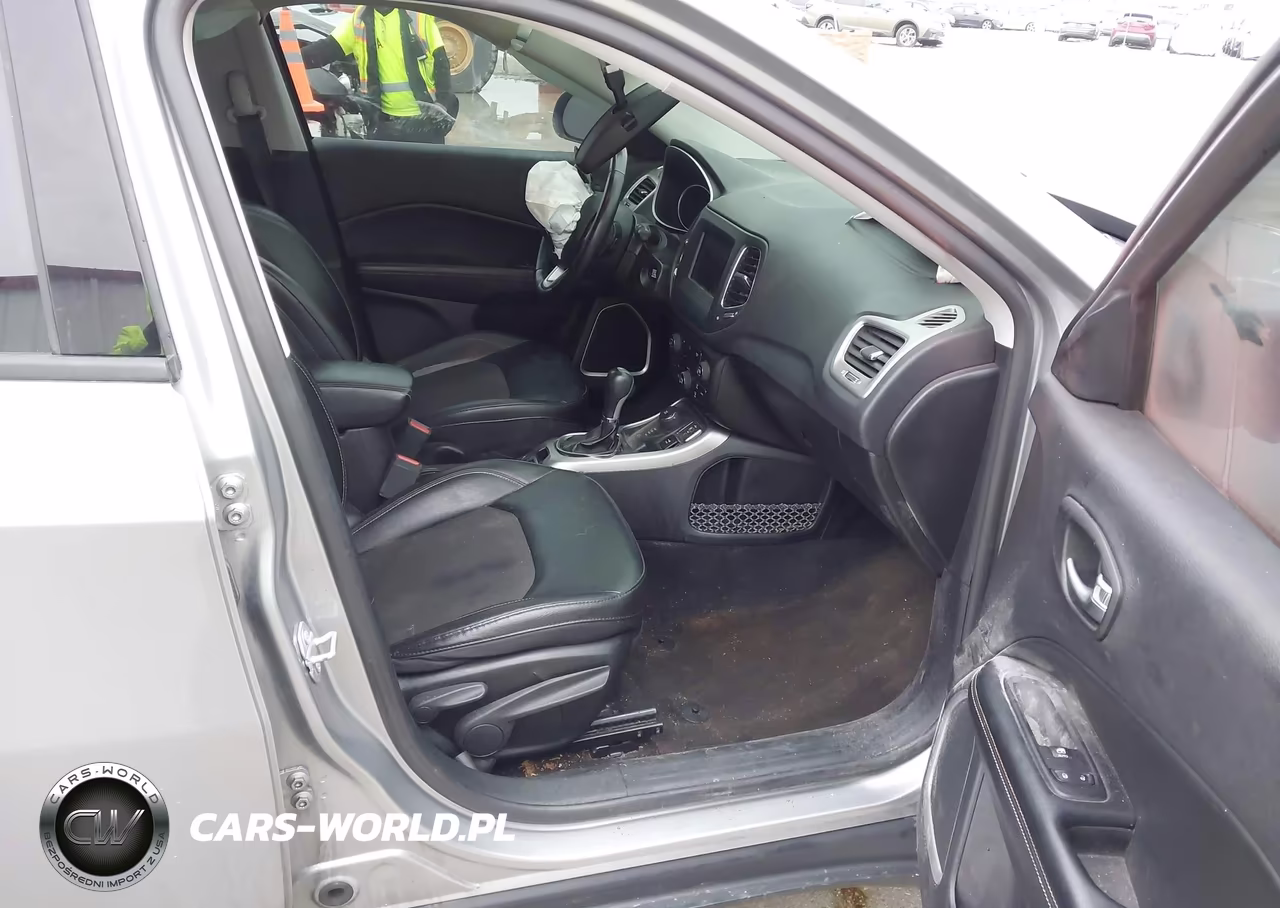 2020 Jeep Compass Latitude 4X4 VIN:3C4NJDBB8LT139339 - 5