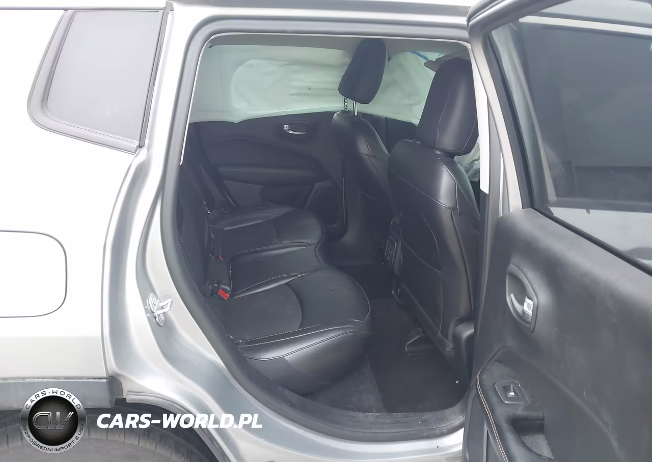 2020 Jeep Compass Latitude 4X4 VIN:3C4NJDBB8LT139339 - 8
