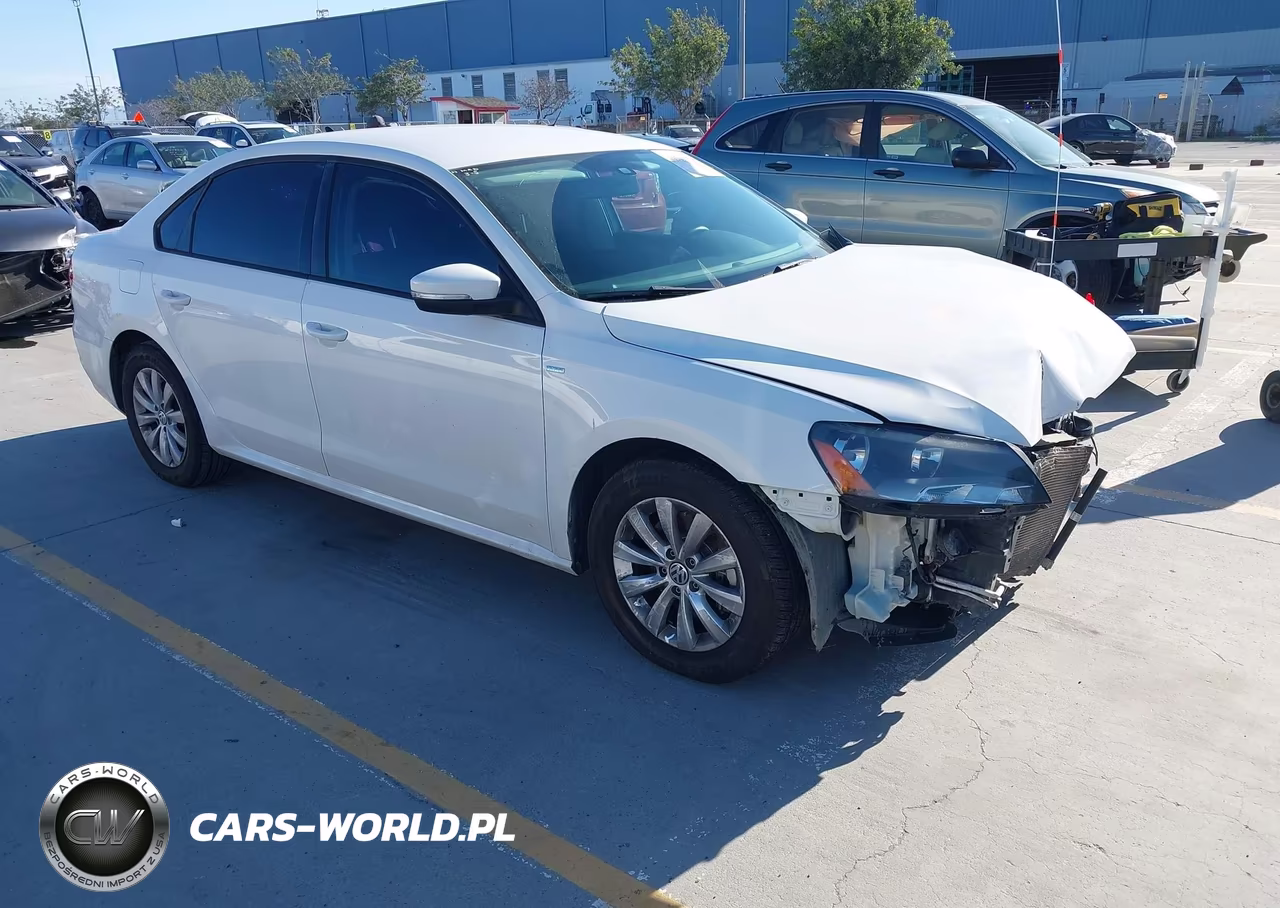 2015 Volkswagen Passat S VIN:1VWAT7A30FC006253 - 1