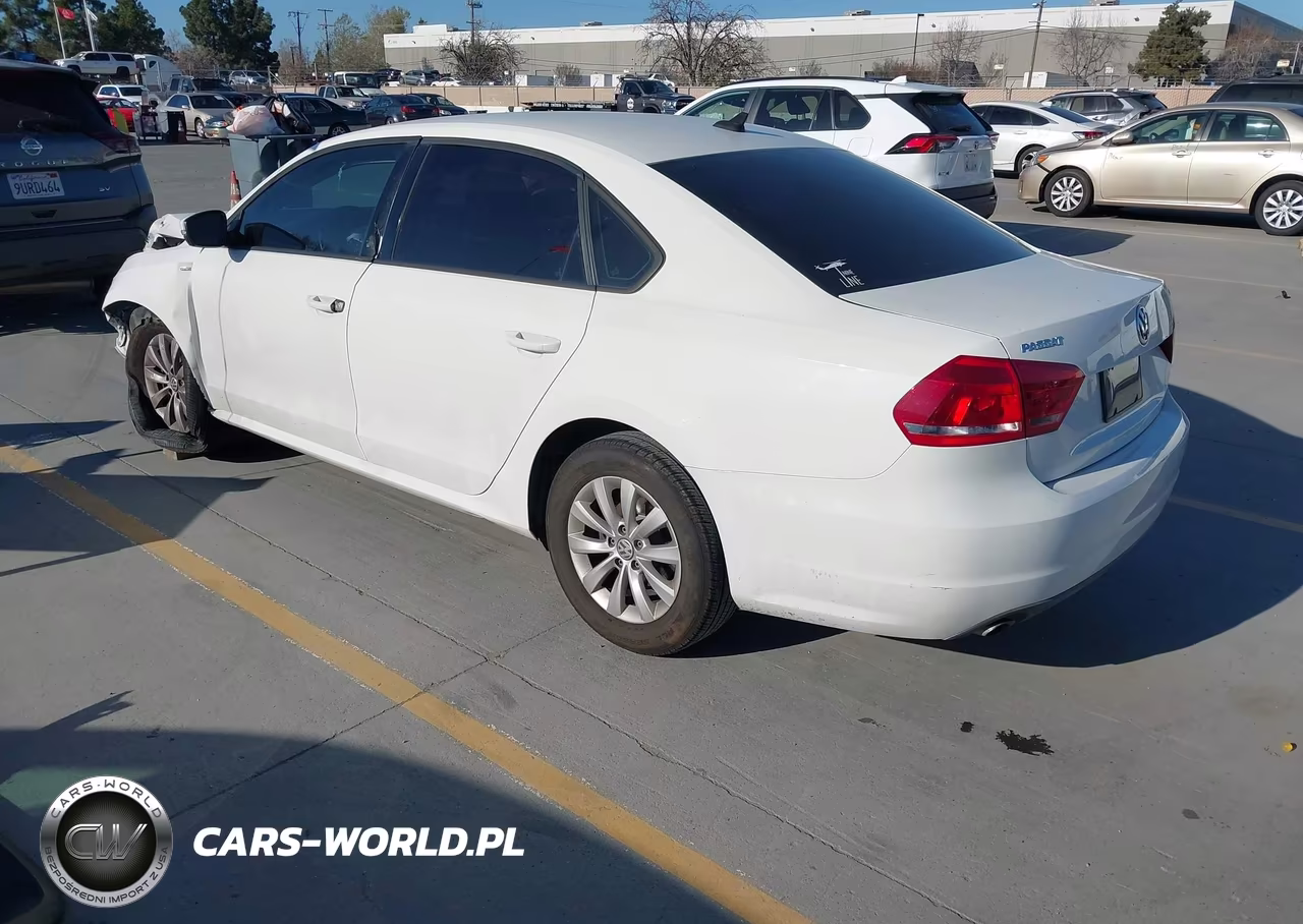 2015 Volkswagen Passat S VIN:1VWAT7A30FC006253 - 3