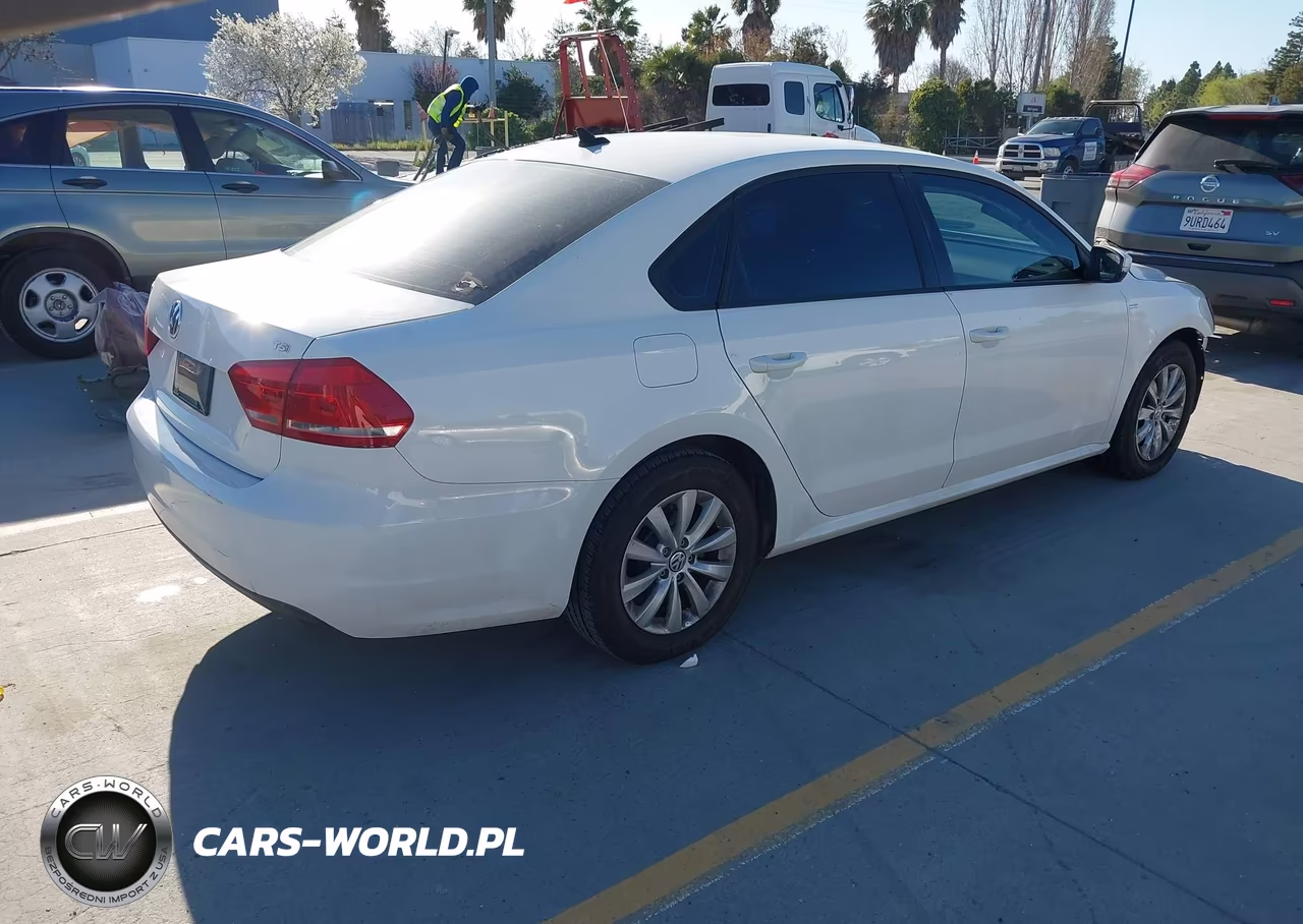 2015 Volkswagen Passat S VIN:1VWAT7A30FC006253 - 4