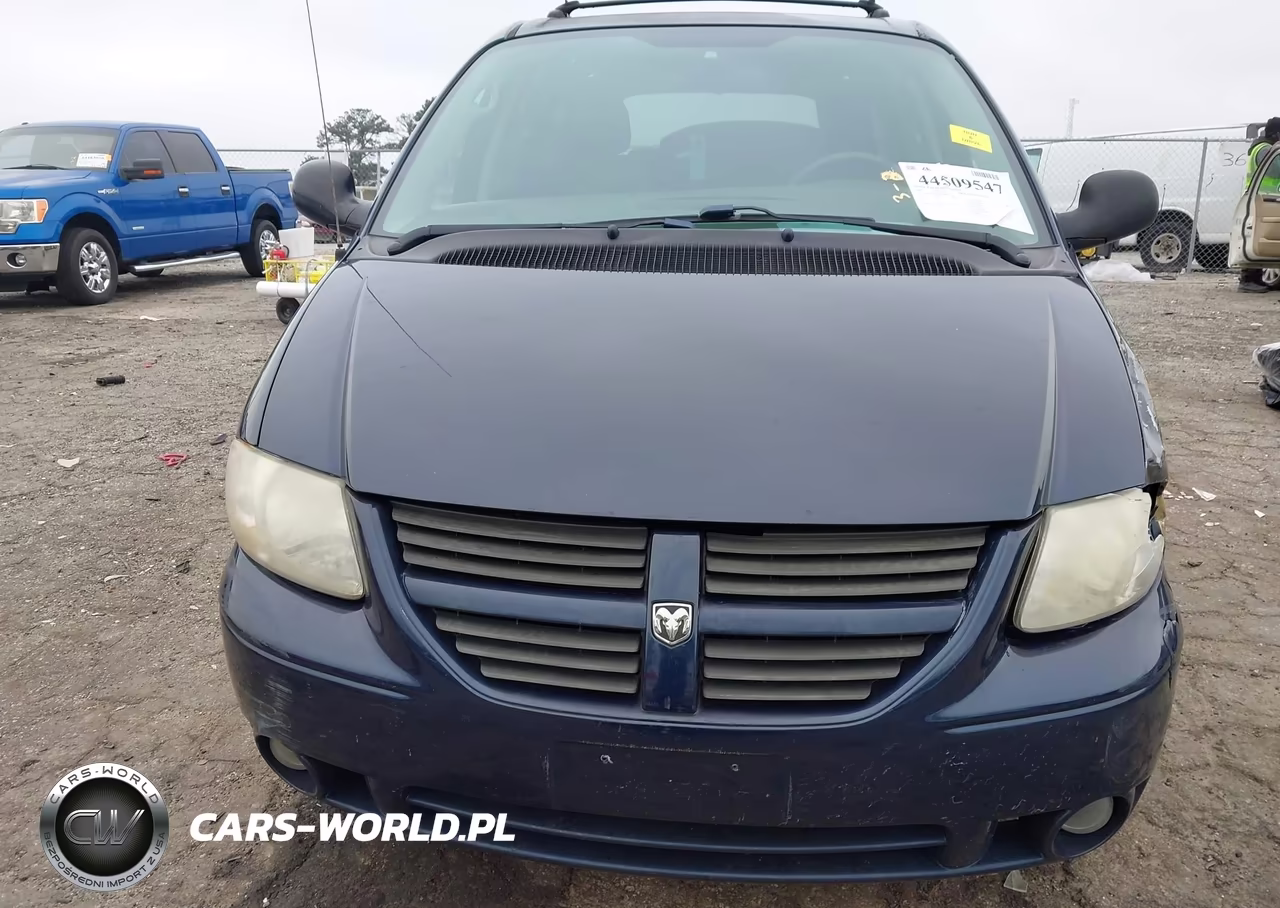 2005 Dodge Grand Caravan Sxt VIN:2D4GP44L35R585680 - 12