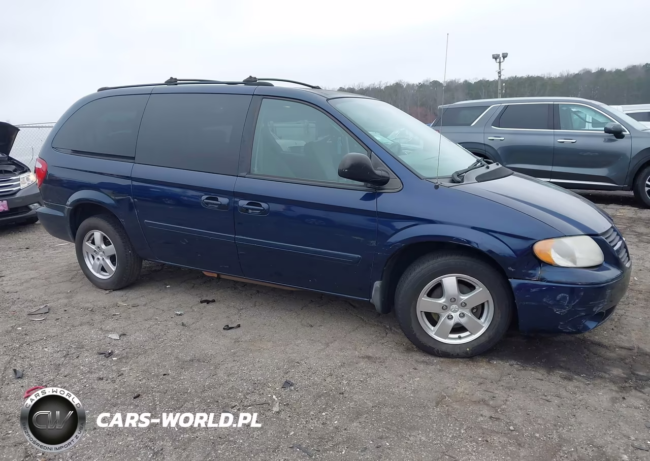 2005 Dodge Grand Caravan Sxt VIN:2D4GP44L35R585680 - 13