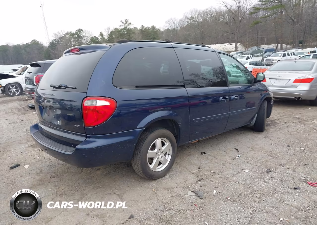 2005 Dodge Grand Caravan Sxt VIN:2D4GP44L35R585680 - 4