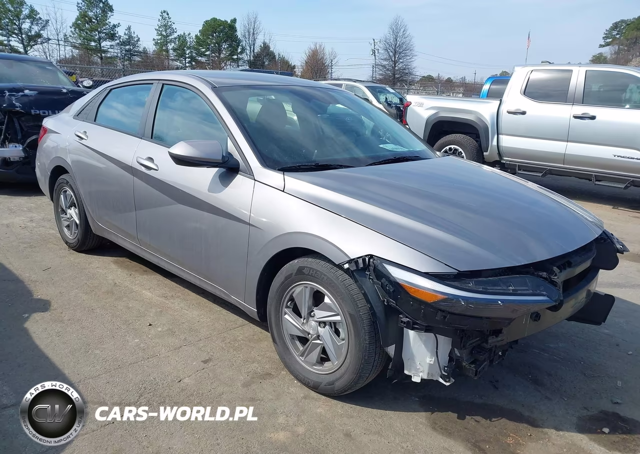2024 Hyundai Elantra Se