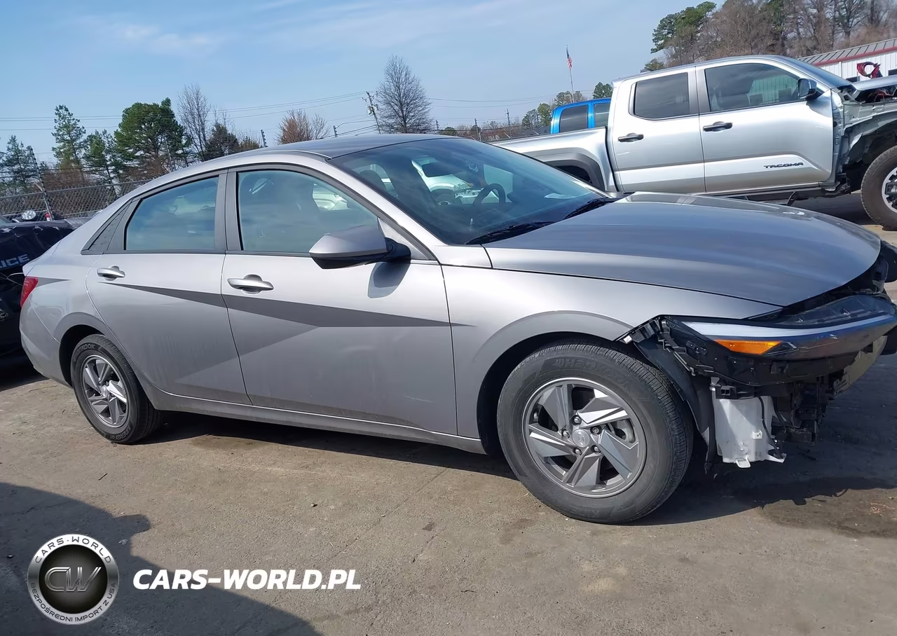 2024 Hyundai Elantra Se VIN:KMHLL4DGXRU828920 - 13