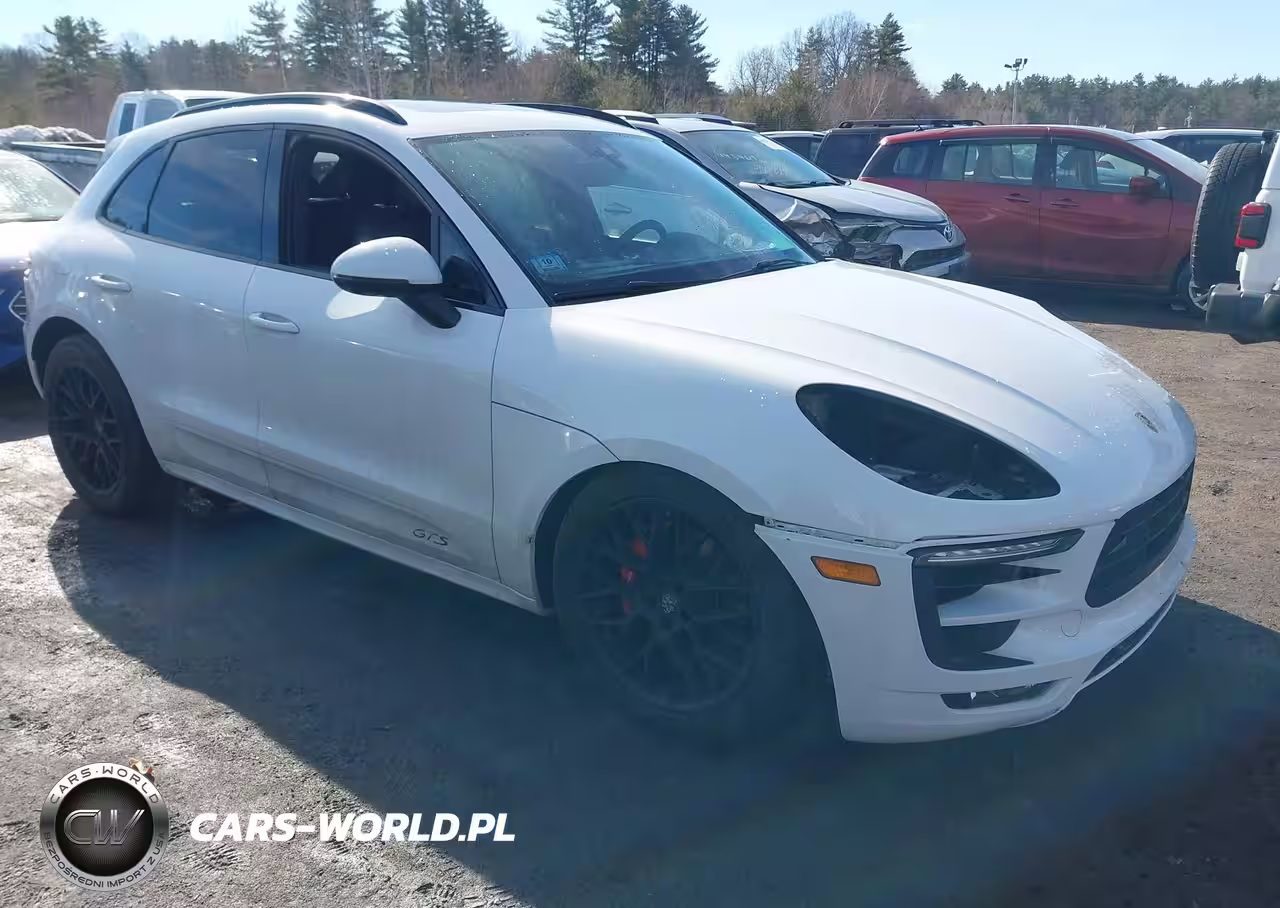 2017 Porsche Macan Gts