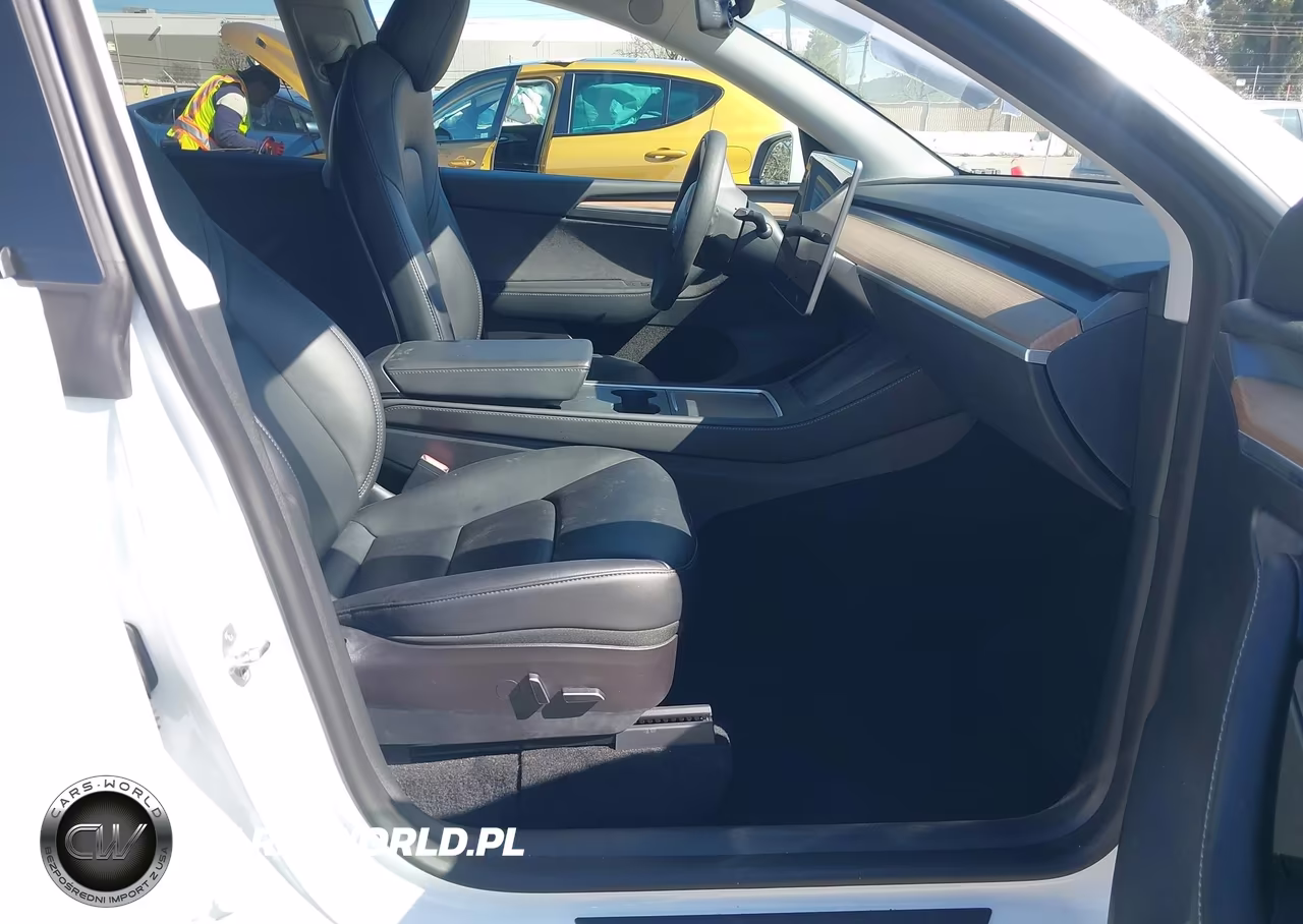 2023 Tesla Model Y Awd-Long Range Dual Motor All-Wheel Drive VIN:7SAYGAEE7PF626832 - 5