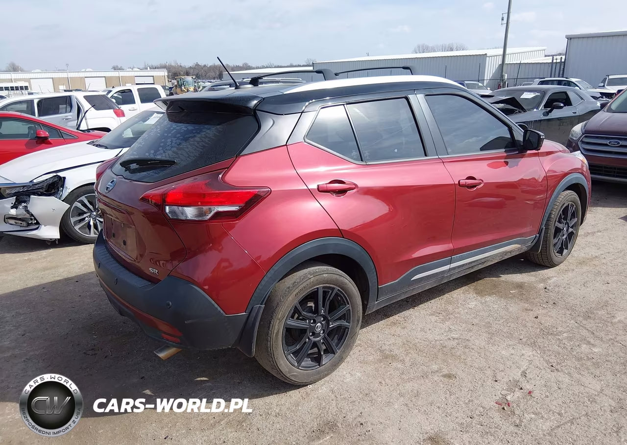 2020 Nissan Kicks Sr Xtronic Cvt VIN:3N1CP5DV1LL506636 - 4