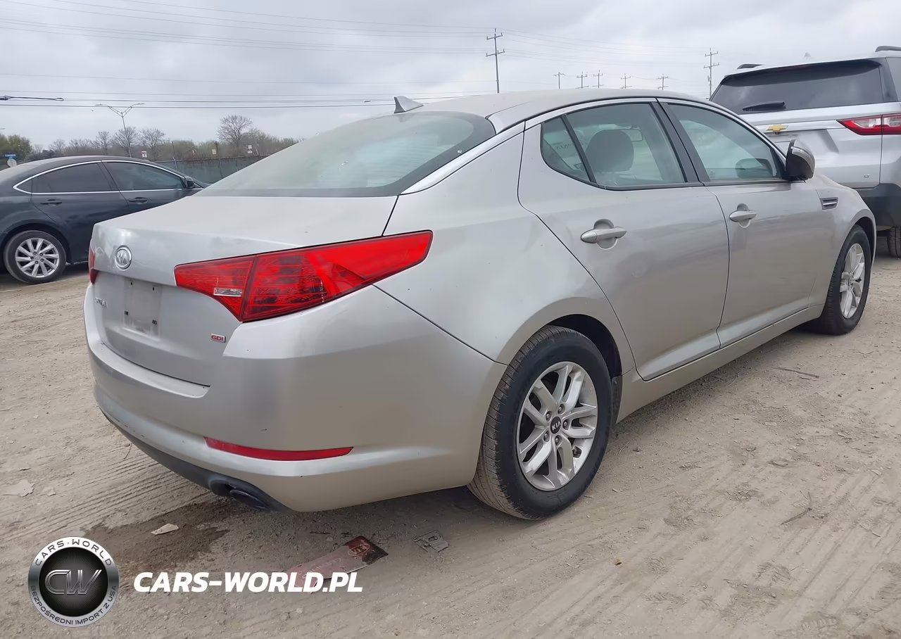 2011 Kia Optima Lx VIN:KNAGM4A79B5110960 - 4