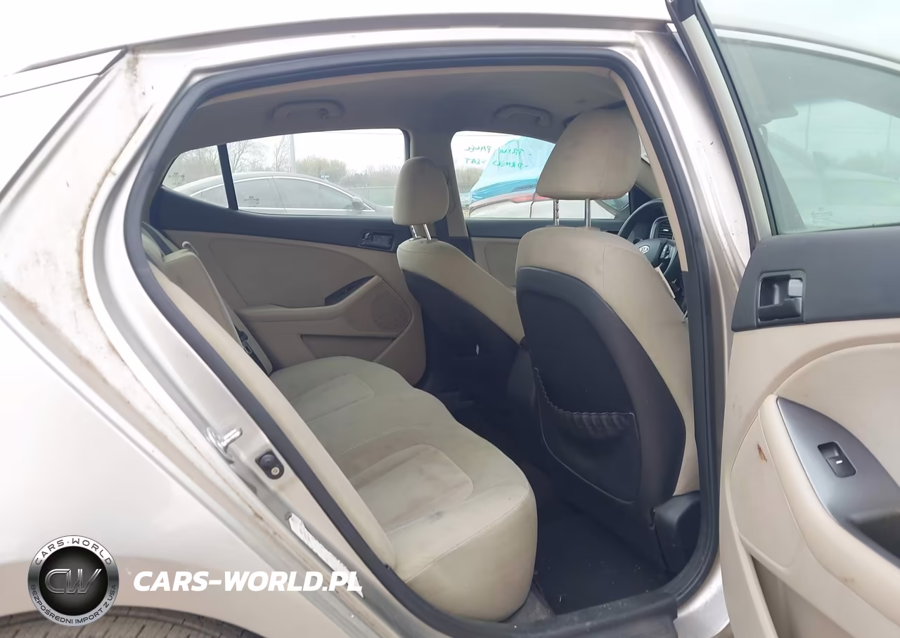 2011 Kia Optima Lx VIN:KNAGM4A79B5110960 - 8