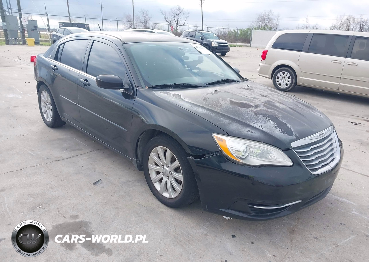 2013 Chrysler 200 Touring