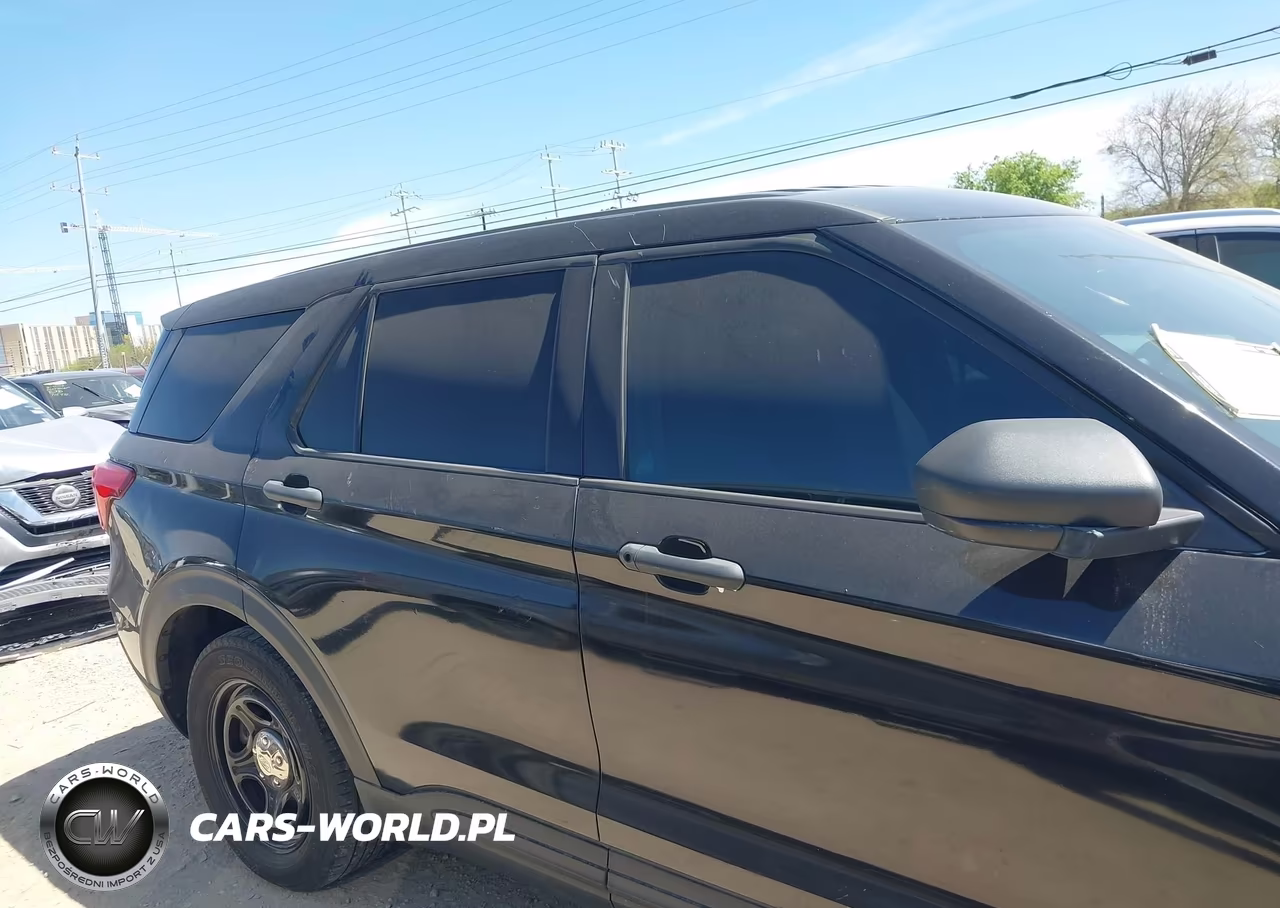 2020 Ford Police Interceptor Utility VIN:1FM5K8AB7LGB85122 - 13