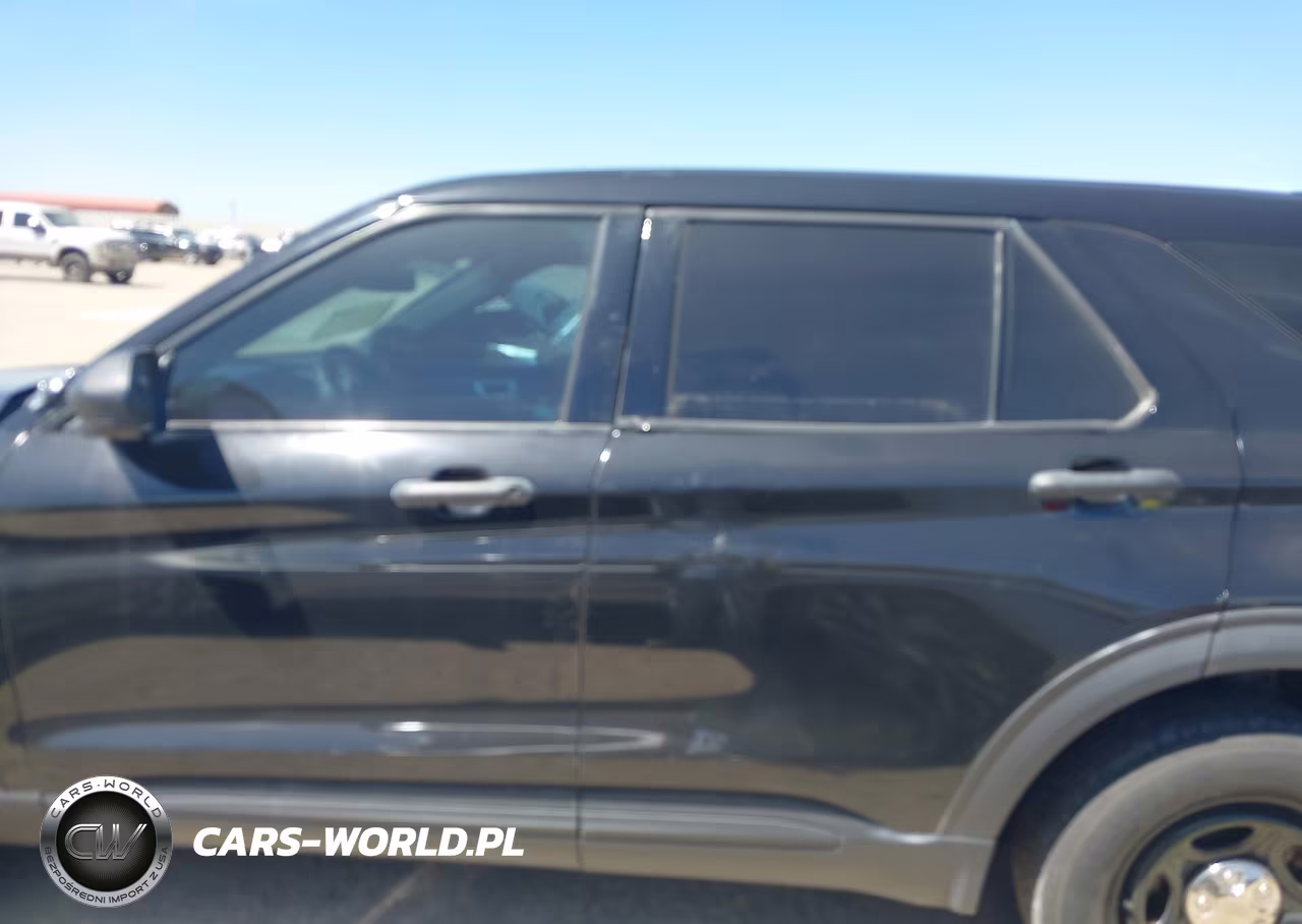 2020 Ford Police Interceptor Utility VIN:1FM5K8AB7LGB85122 - 14
