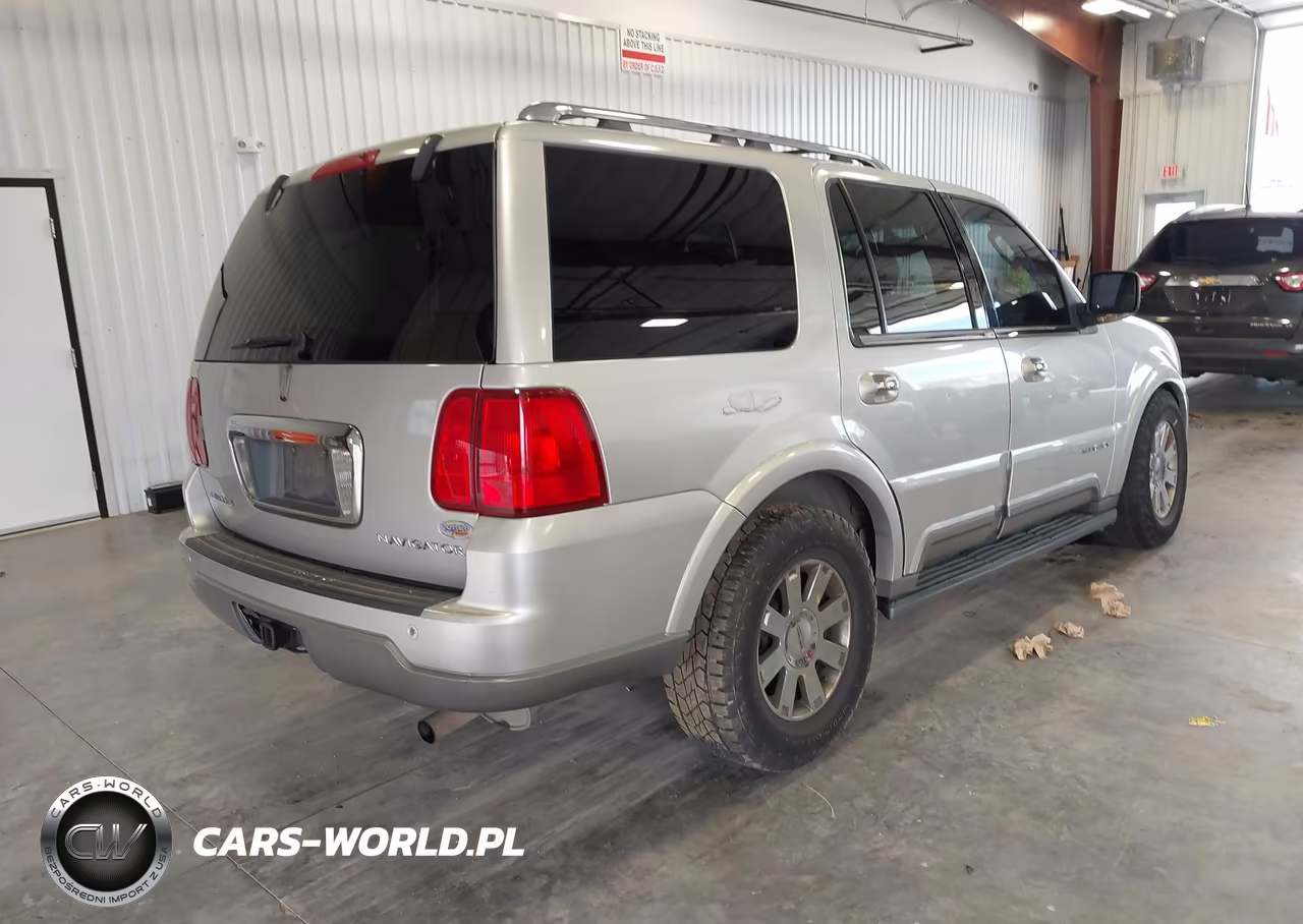 2004 Lincoln Navigator VIN:5LMFU28RX4LJ41670 - 4