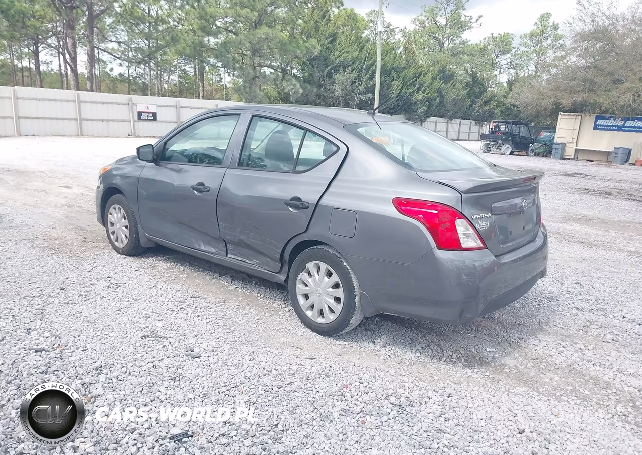 2018 Nissan Versa 1.6 S+ VIN:3N1CN7AP4JL811276 - 3