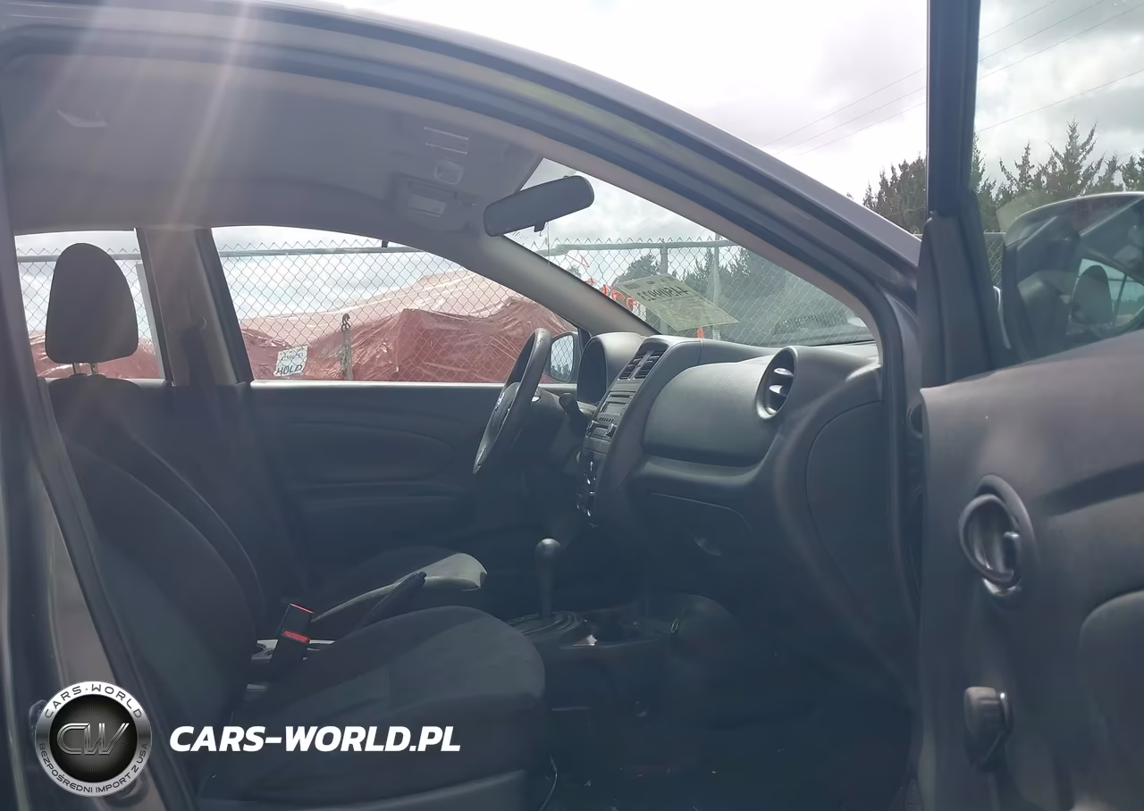 2018 Nissan Versa 1.6 S+ VIN:3N1CN7AP4JL811276 - 5