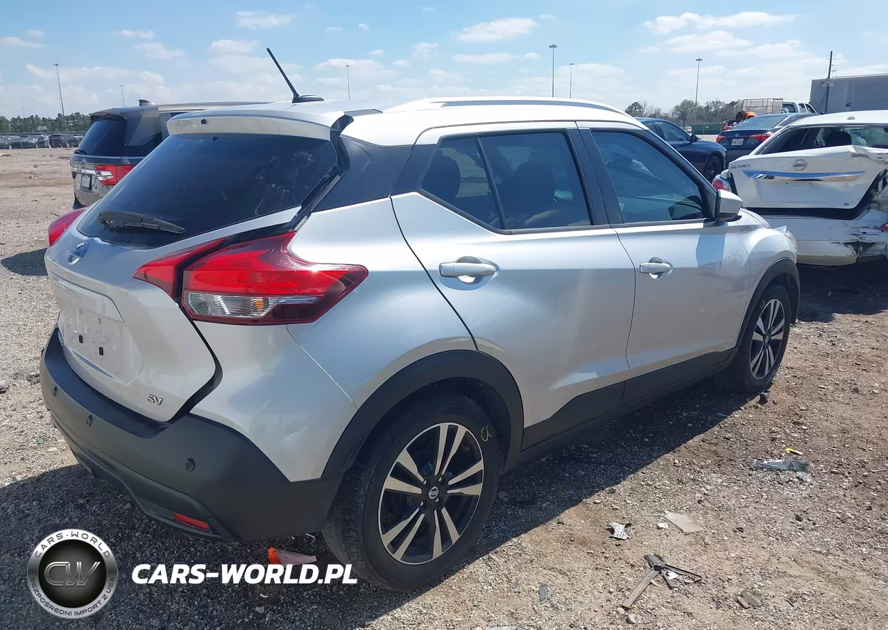 2020 Nissan Kicks Sv Xtronic Cvt VIN:3N1CP5CV9LL492390 - 4