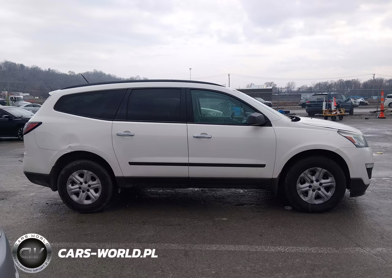 2014 Chevrolet Traverse Ls VIN:1GNKRFKD2EJ131442 - 13