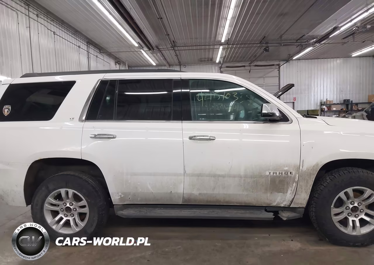 2017 Chevrolet Tahoe Lt VIN:1GNSKBKC1HR359314 - 14
