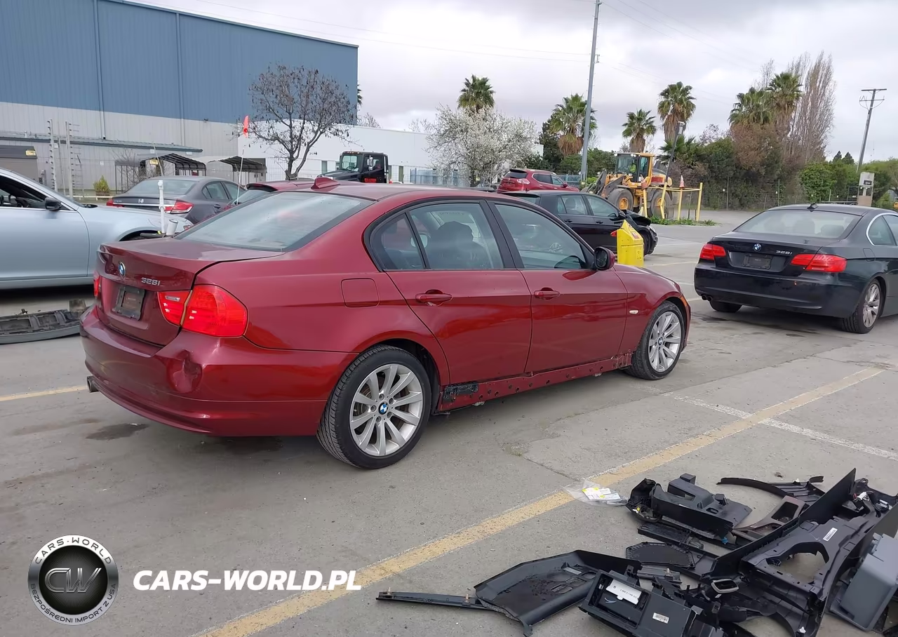 2011 BMW 328I VIN:WBAPH5G5XBNM83005 - 4