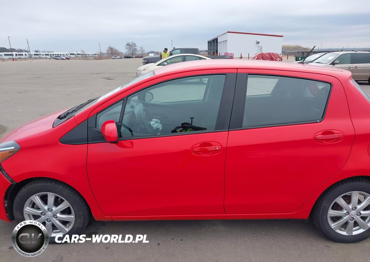 2015 Toyota Yaris Le VIN:VNKKTUD31FA022286 - 15