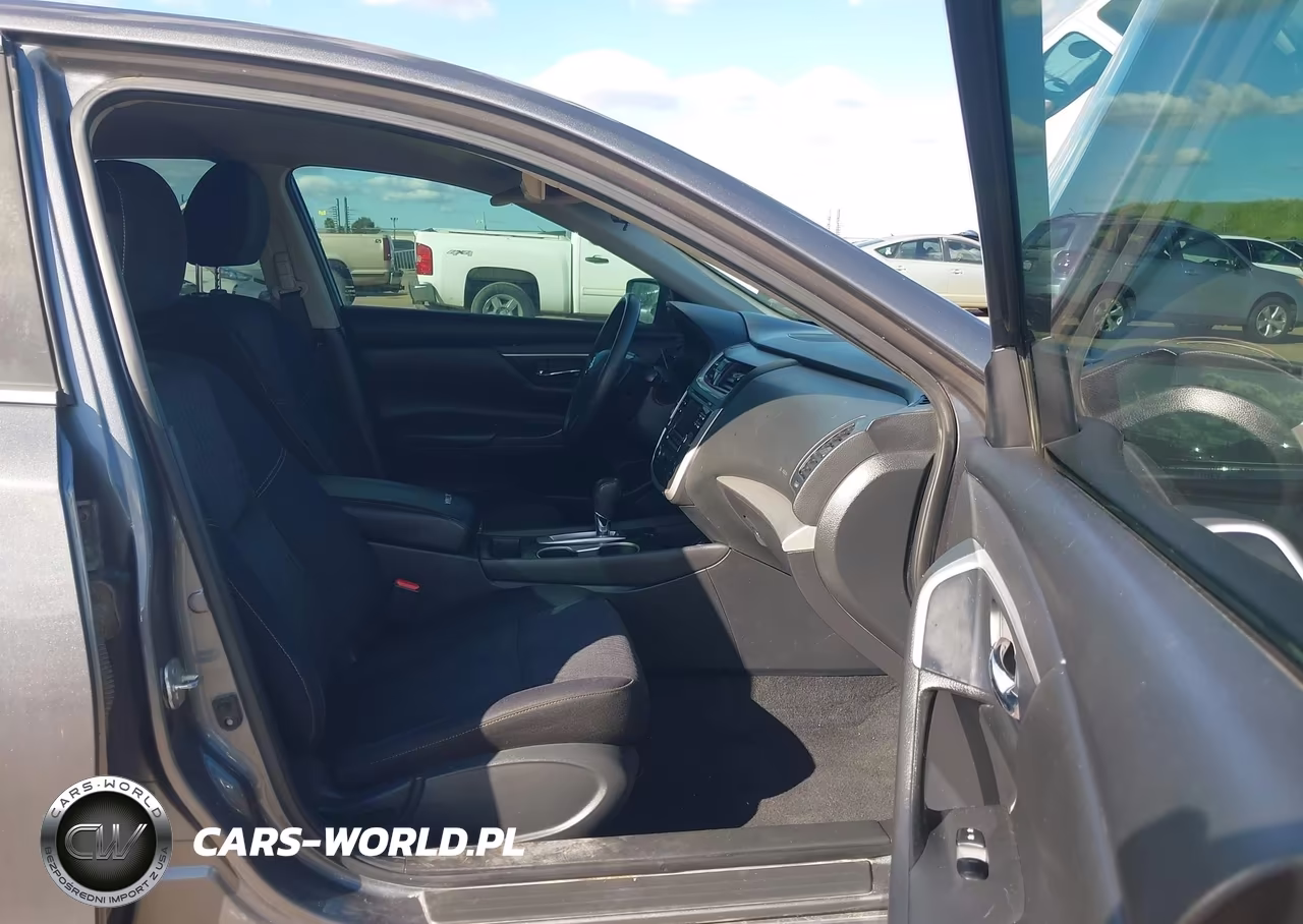 2017 Nissan Altima 2.5 S VIN:1N4AL3AP7HC273736 - 5