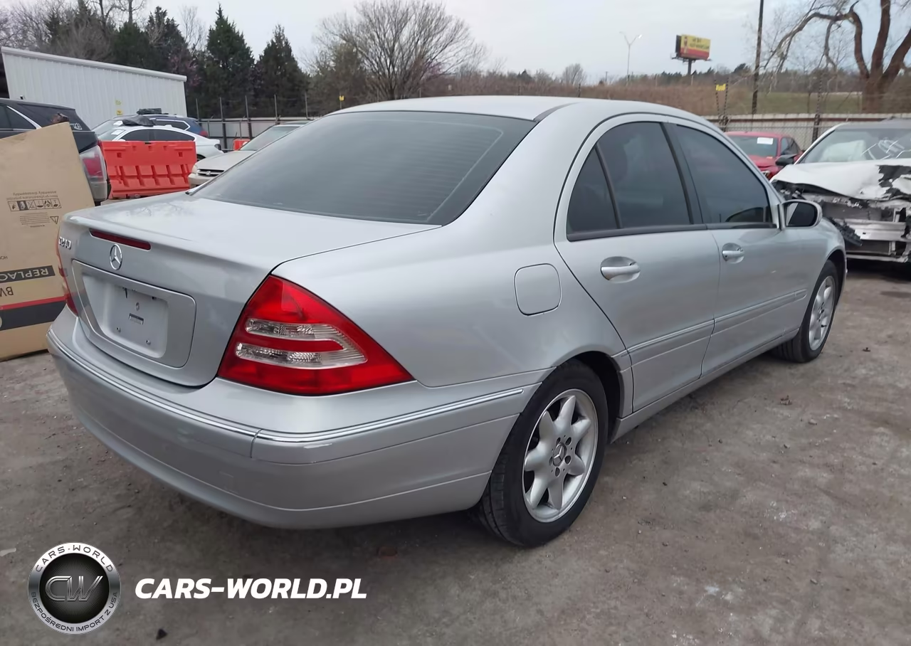2003 Mercedes-Benz C 240 VIN:WDBRF61JX3F351952 - 4